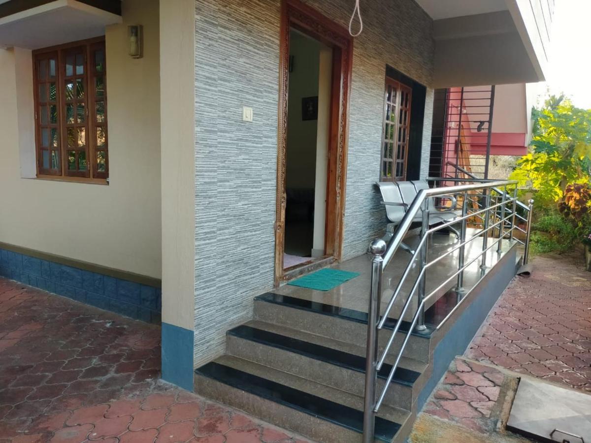 Maanyatha Home Stay Manipal Exterior foto